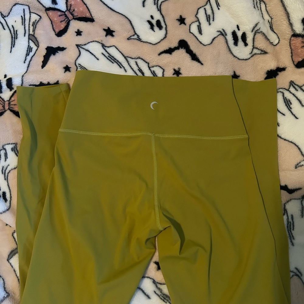 Olive Green High-Waisted Leggings